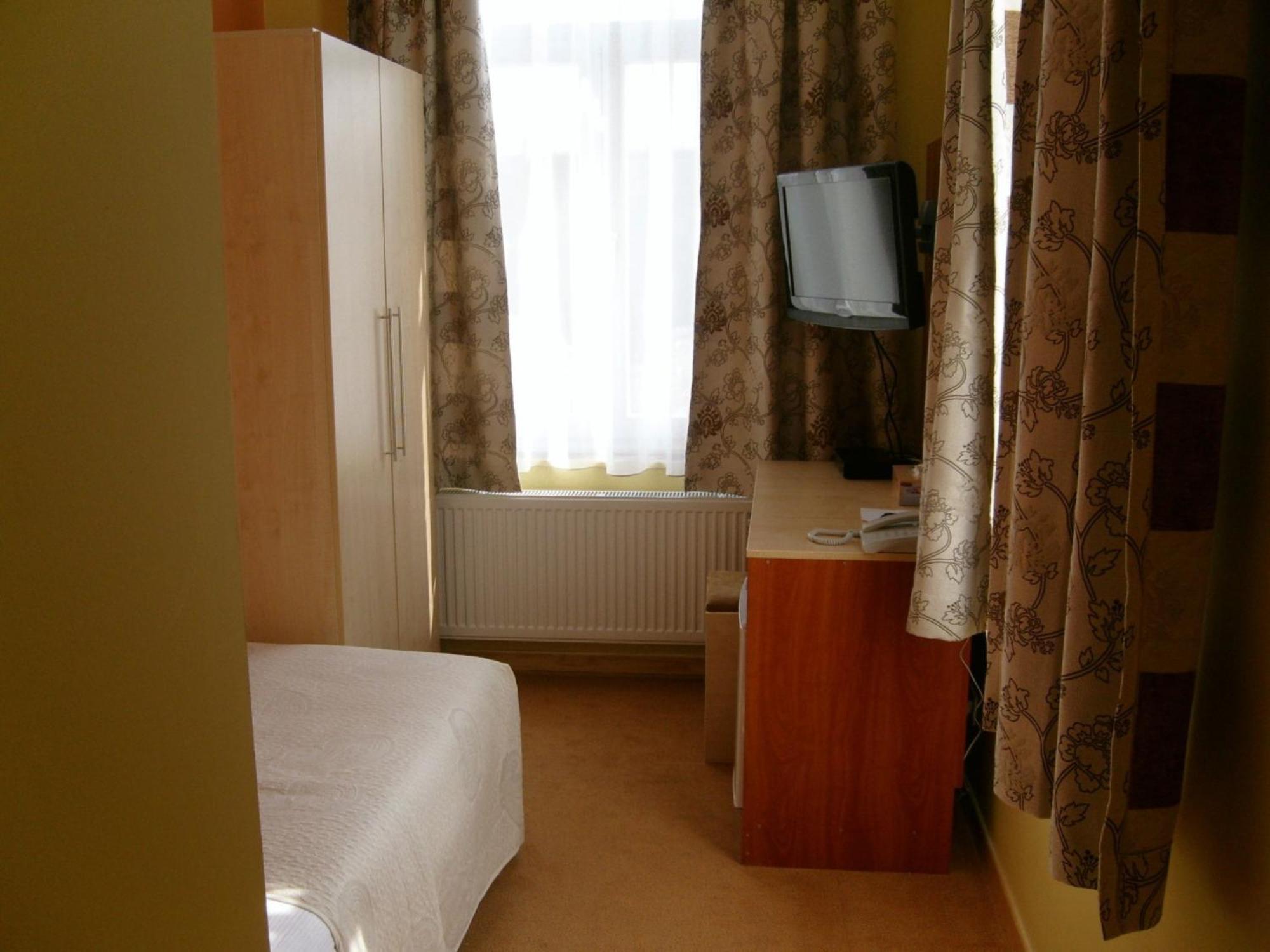 Single Room,1556540497:JPEG