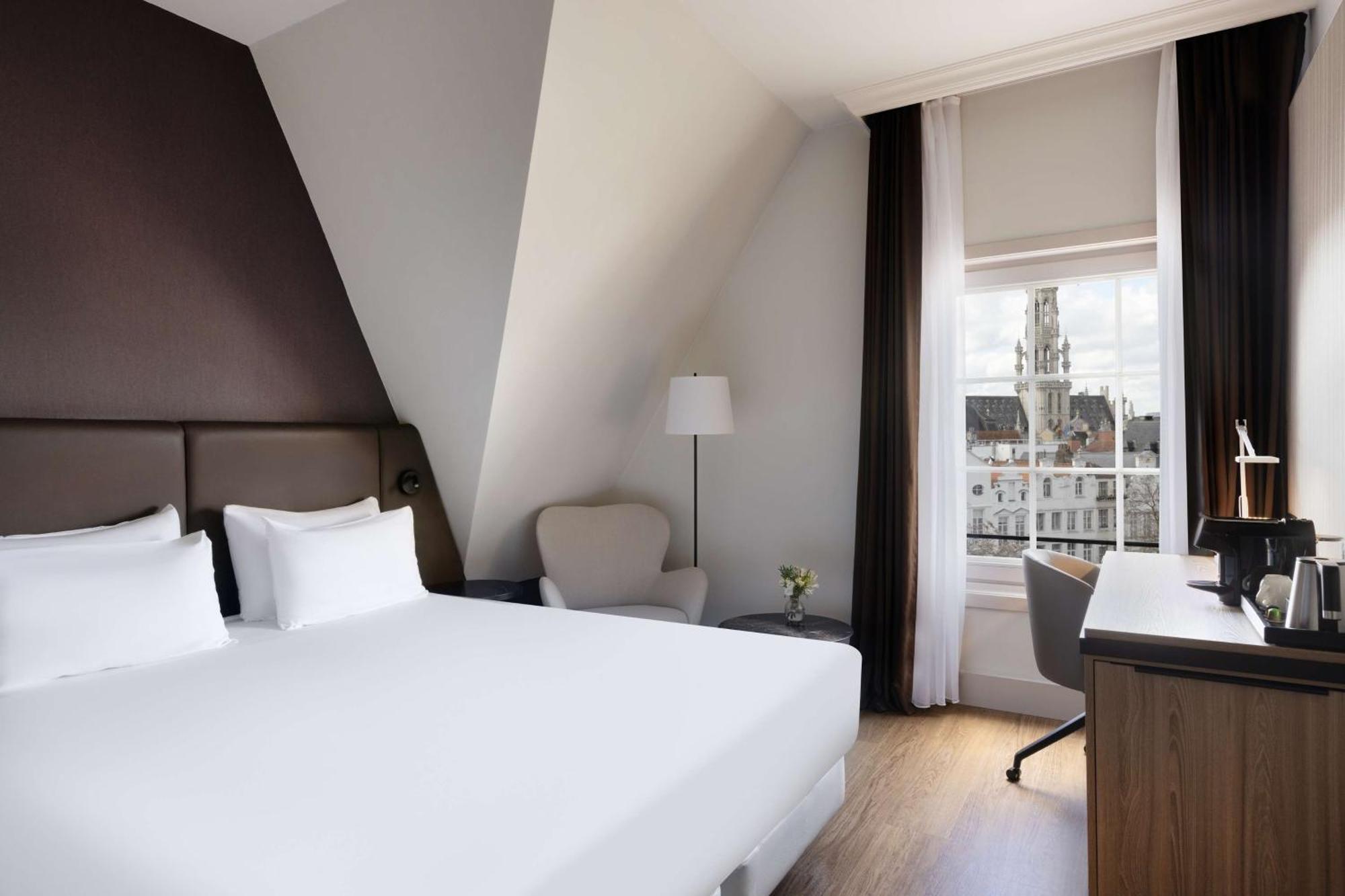 Quarto Standard com Cama de Casal ou 2 de Solteiro e Vista