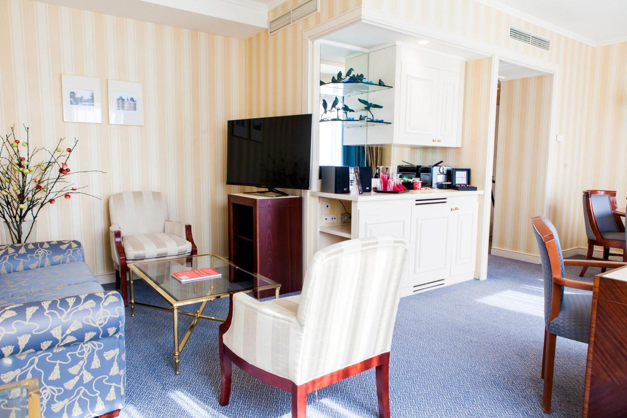 Ambassador Suite