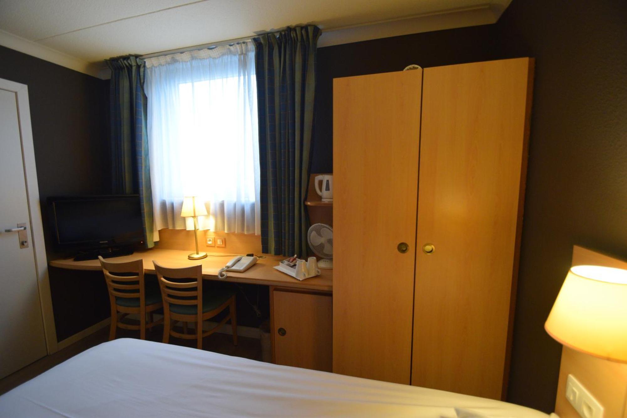 Quarto Duplo
