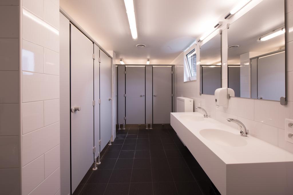 Single Bed in Female Dormitory Room with Shared Bathroom,405114849:JPEG