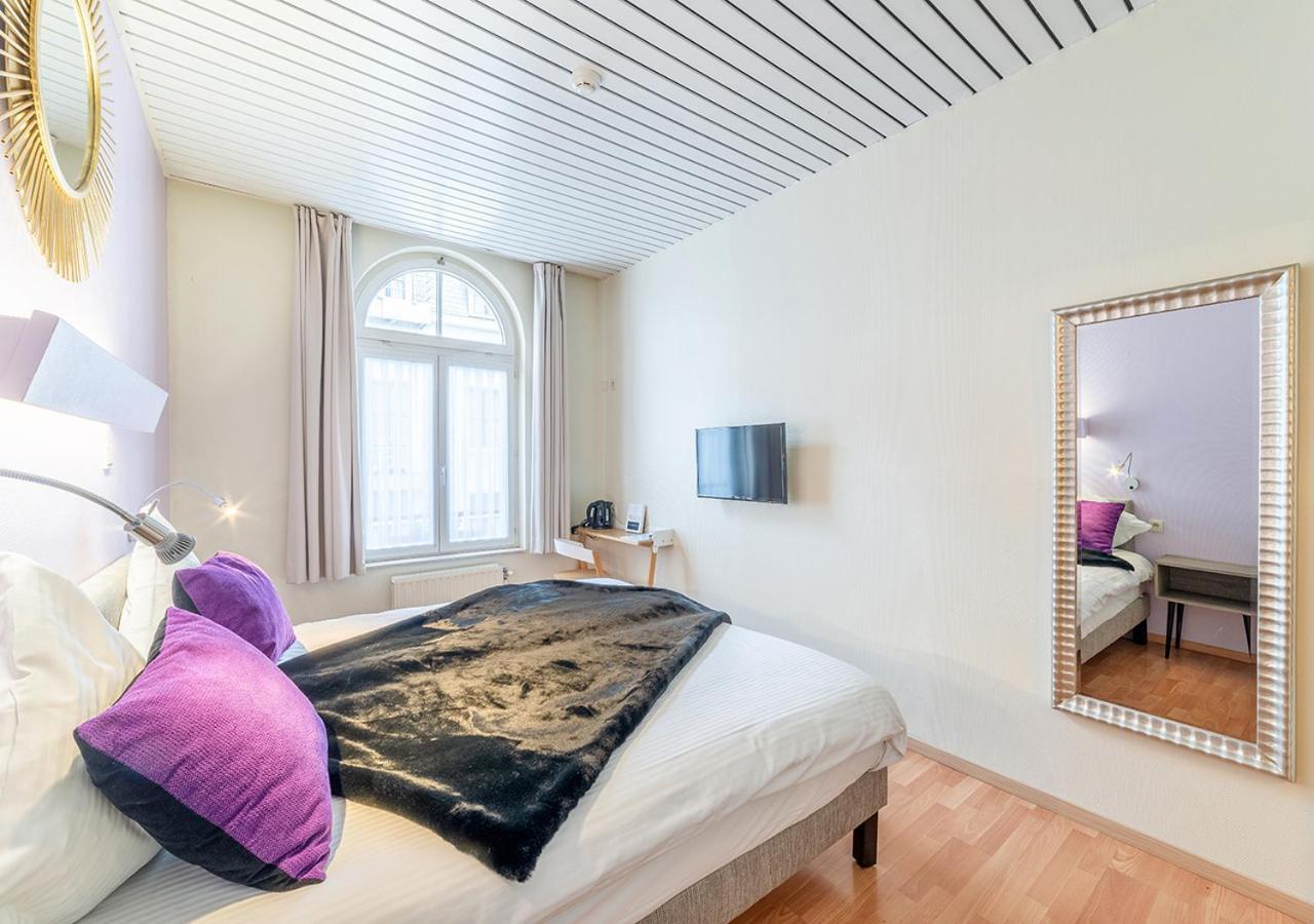 Quarto Duplo