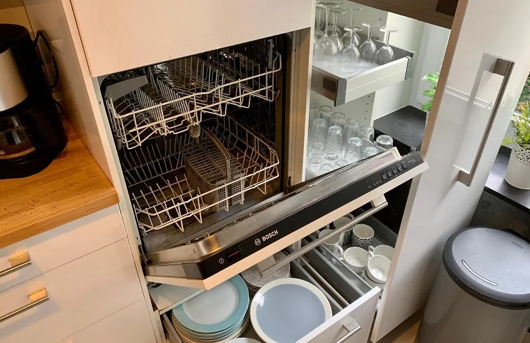 Grand Appartement Jourdan Eu-1