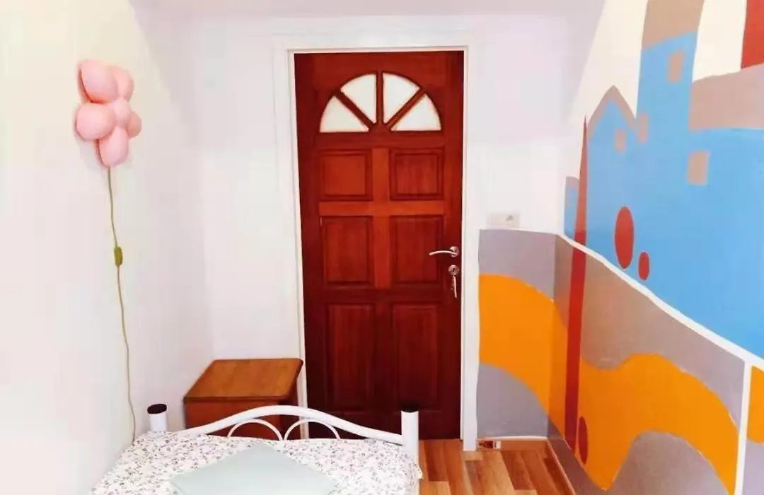 A Private Room With Share The Bathroom-1