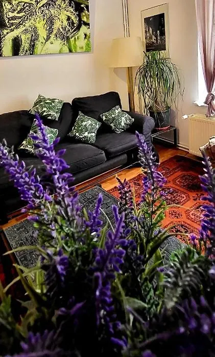 Bright Studio Close To Zaventem Airport-1
