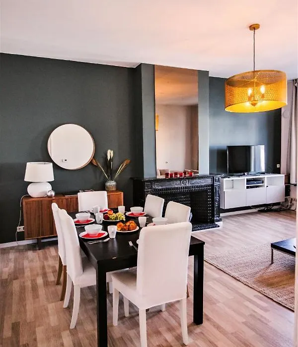 Beautiful Apartments In Porte De Namur-1