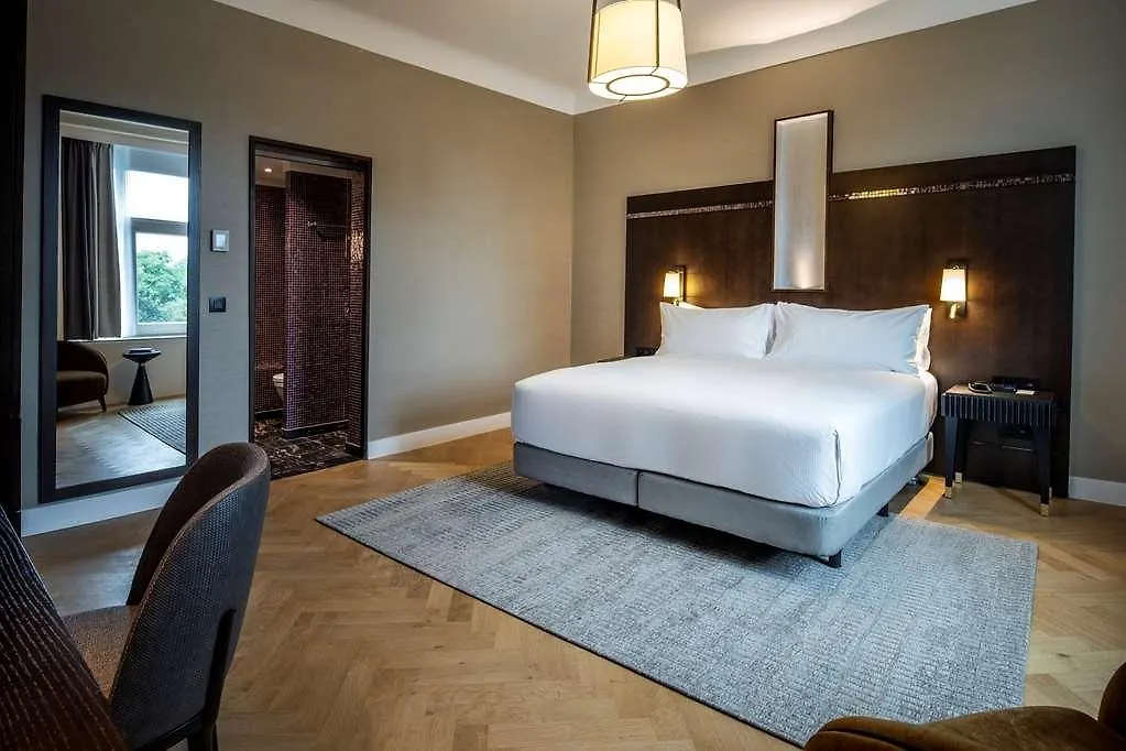 Doubletree By Hilton Brussels City Hotel-1