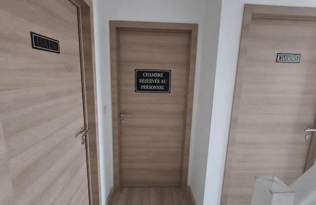 Chambre deluxe au 2ème étage, chambre double au 4ème étage NOT A HÔTEL-1