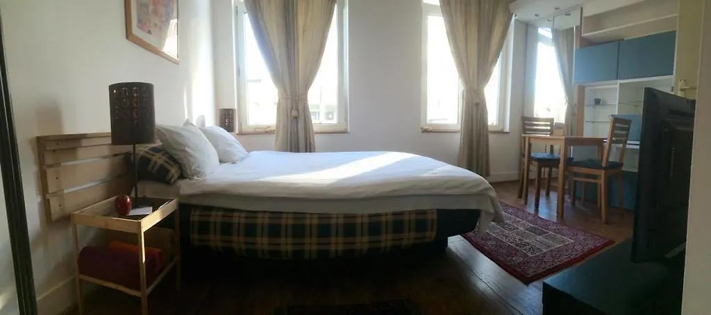 Appart-Hotel Maison De La Lune - Petite Auberge D'Etterbeek-1