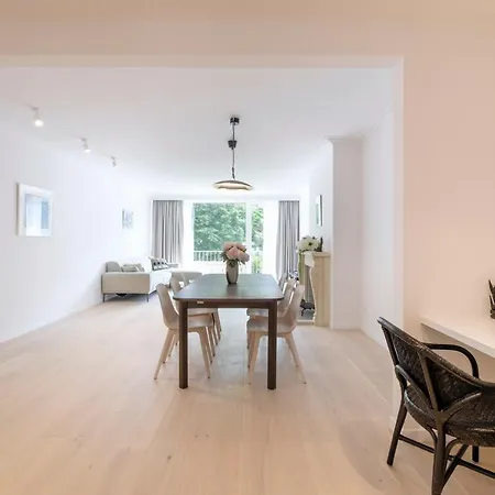 Classy 3 Bedrooms Flat Near European Institutions-2