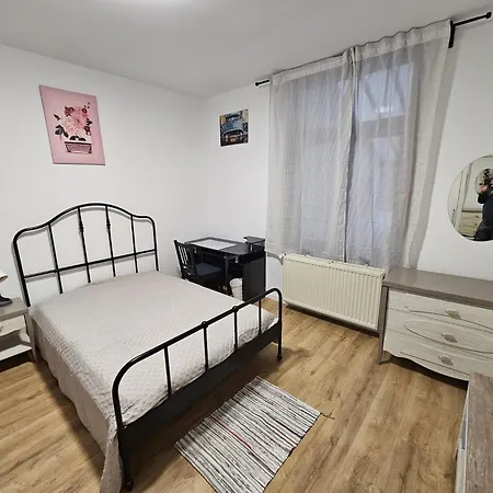 Renovated Private Room-2