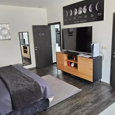 Chambre deluxe au 2ème étage, chambre double au 4ème étage NOT A HÔTEL-2