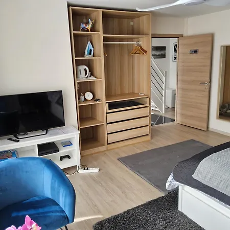Chambre deluxe au 2ème étage, chambre double au 4ème étage NOT A HÔTEL-3