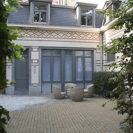 Hotel Du Congres-3