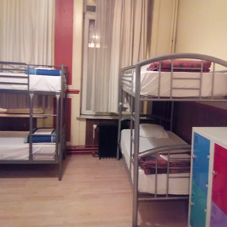 Hostel Louise-2