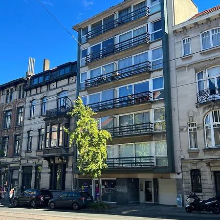 Flat Moliere-3