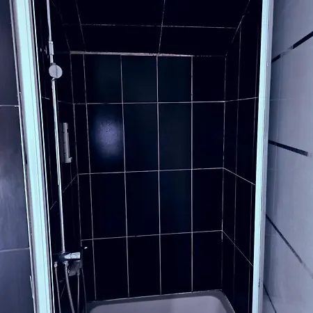 Room Near The Center With Bathroom And Kitchen-3