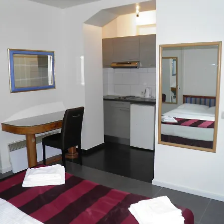 Holidays Apart-Hotel-3