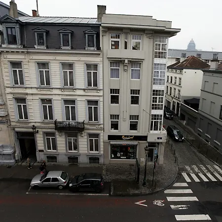 Grand Place Apartments-2