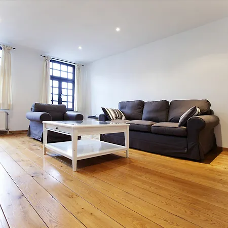 Grand Place Apartments-3
