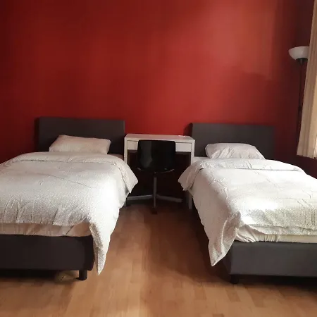 Rentbynight Aparthotel-3