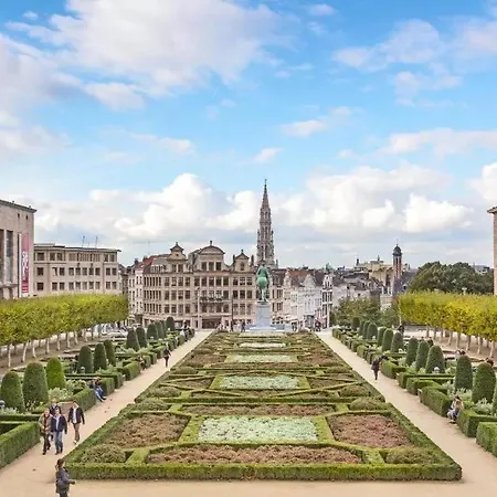Super Flat Next Grand Place-2