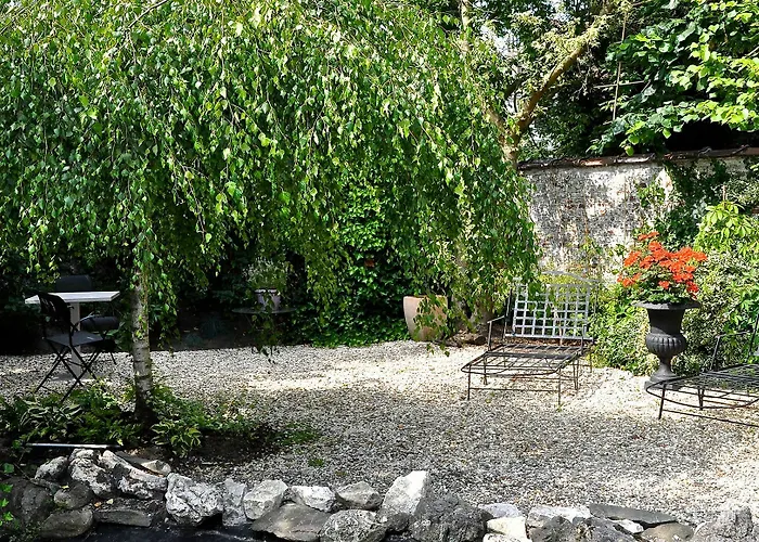 Huisdiervriedelijke B&B Un Jardin En Ville Saint-Gilles